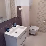 Zdroj *